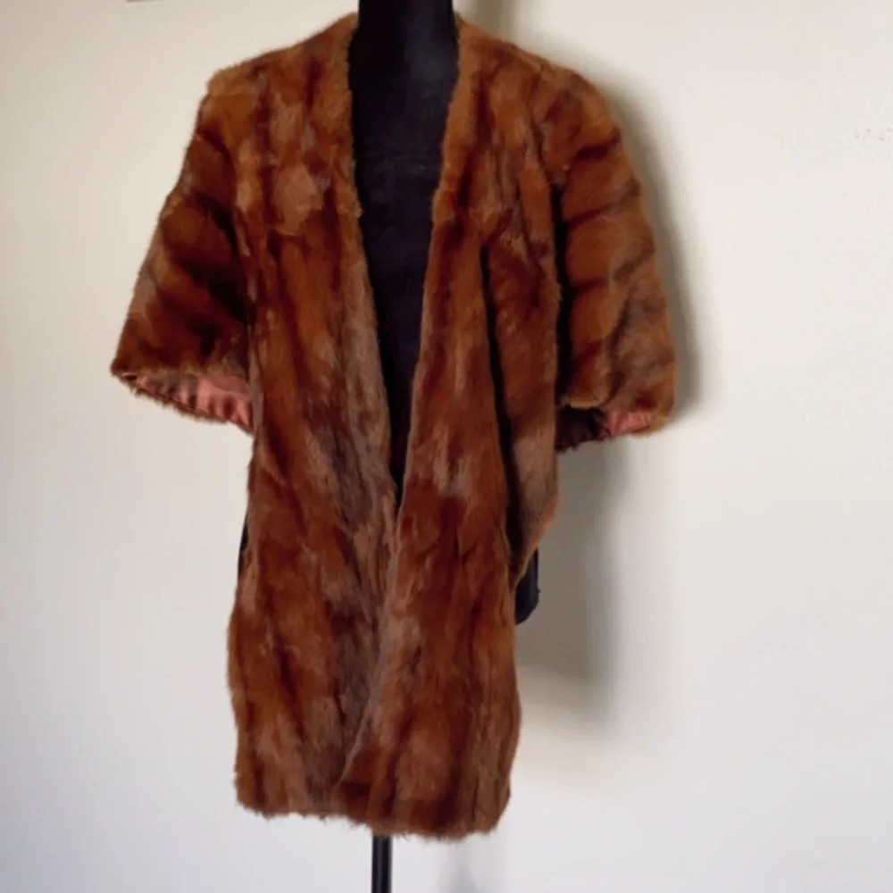 Vintage Datzenko & Son 1930’s-40 Mink Fur Cape - Picture 5 of 8